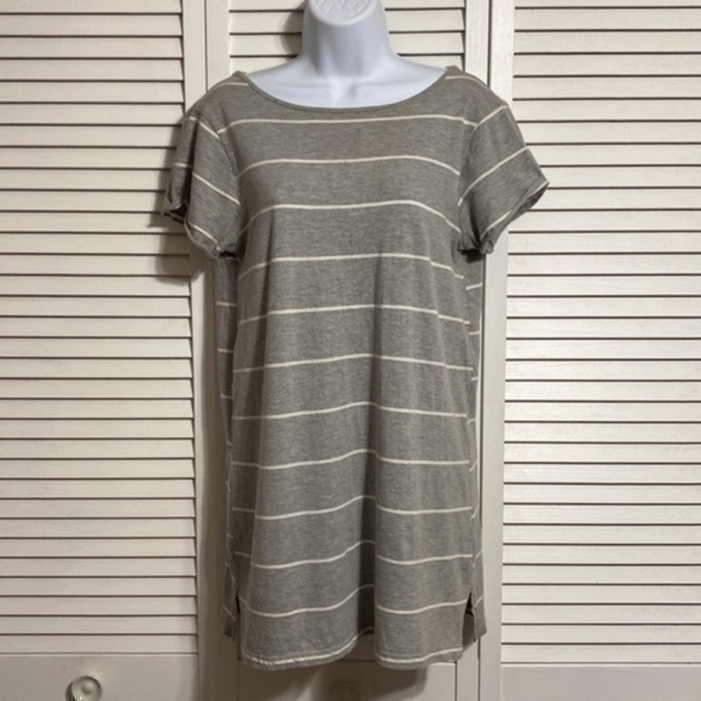 Billabong open back long T-shirt